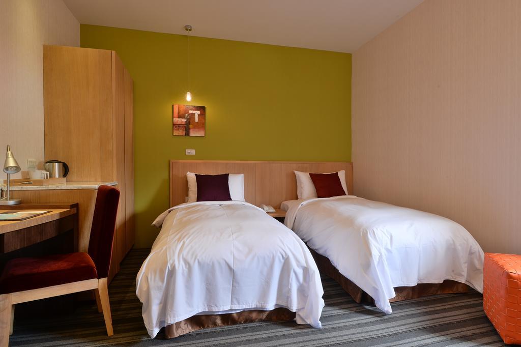 In Young Hotel Kaohsiung Zewnętrze zdjęcie