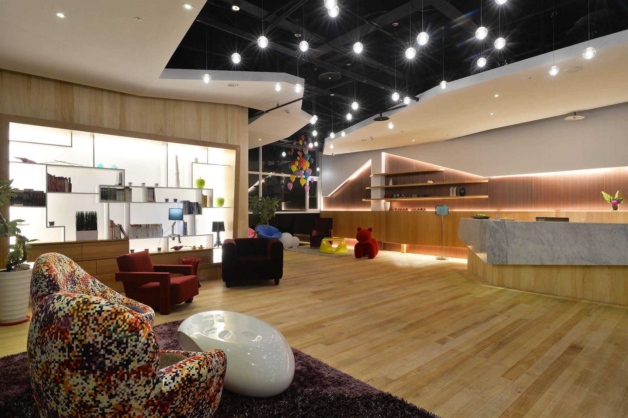 In Young Hotel Kaohsiung Zewnętrze zdjęcie