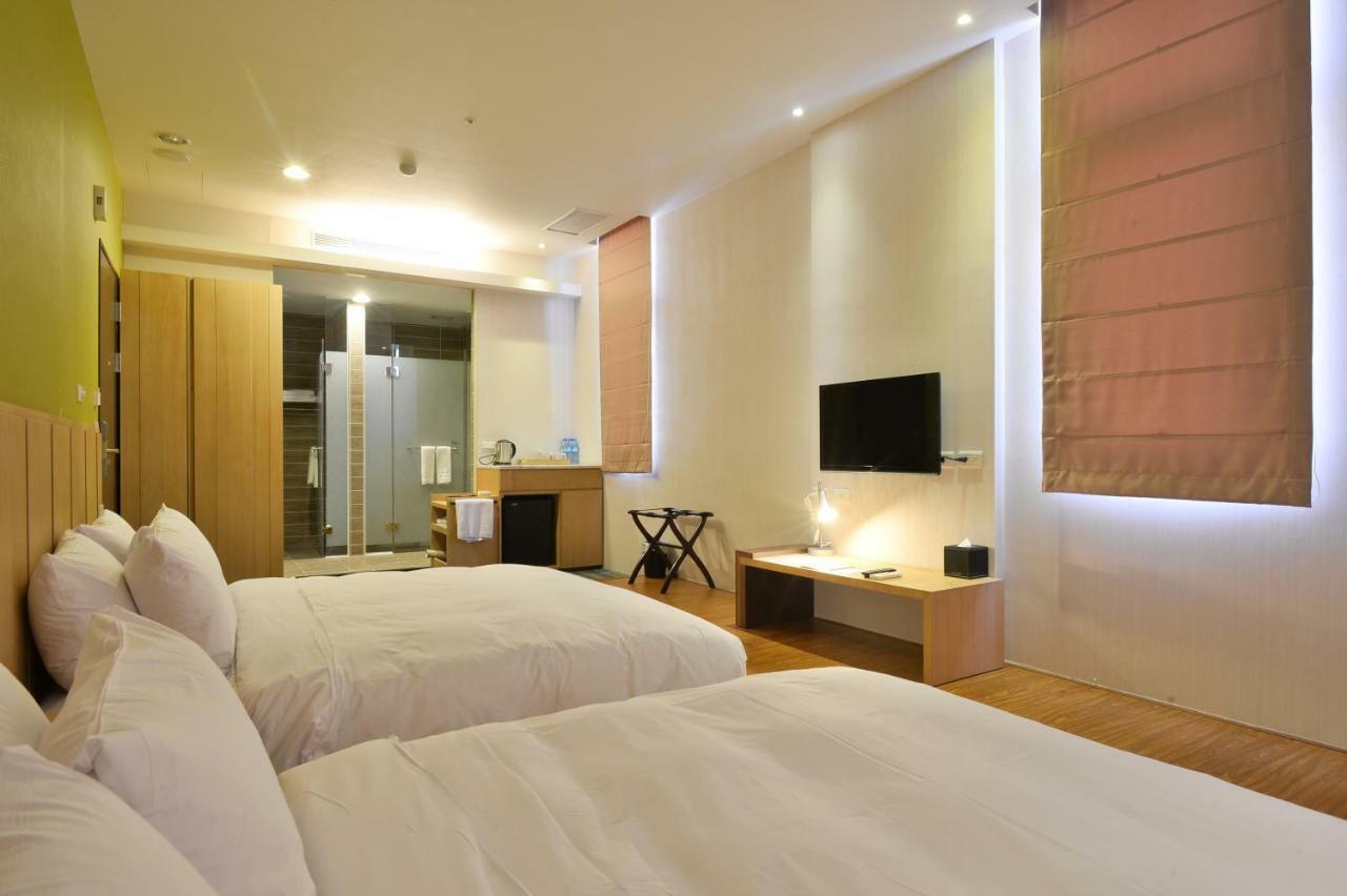 In Young Hotel Kaohsiung Zewnętrze zdjęcie